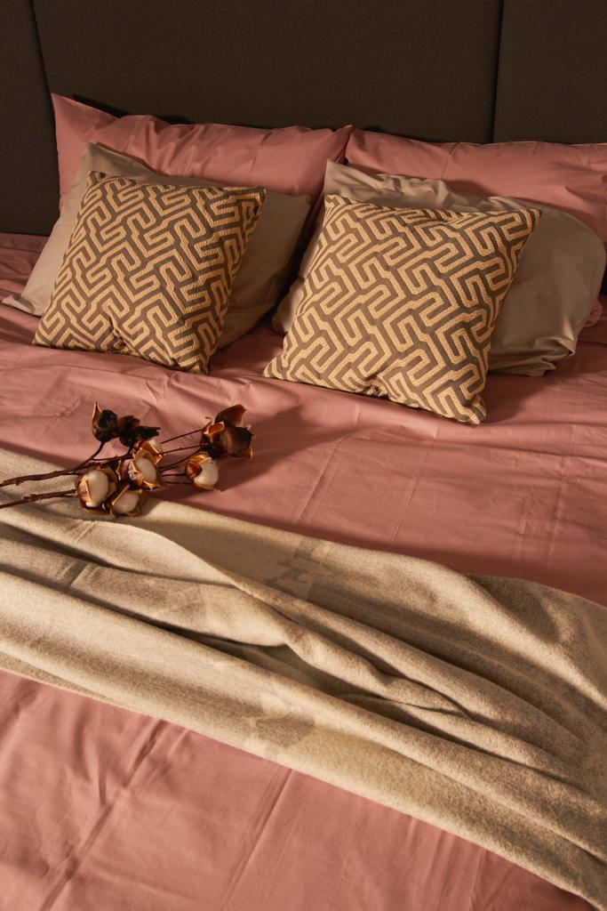 415 Thread Count Percale Bed Sheet Set | Rose Gold